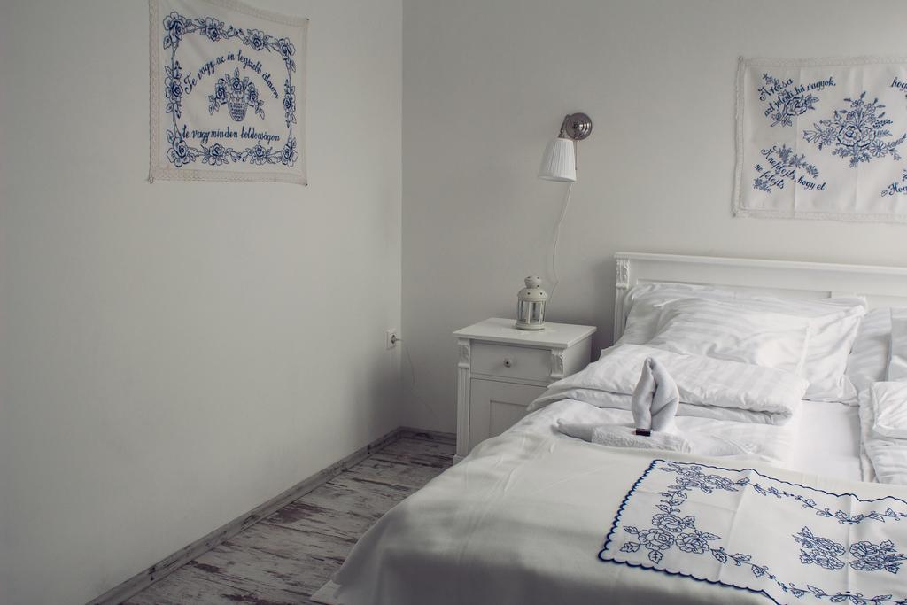 Deak Udvarhaz Hotel Kakucs Room photo